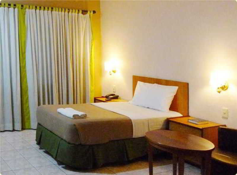 Sequoia Inn Davao Екстер'єр фото